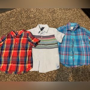 3 button down boys shorts. Small, 4, 4T. Great condition. No flaws